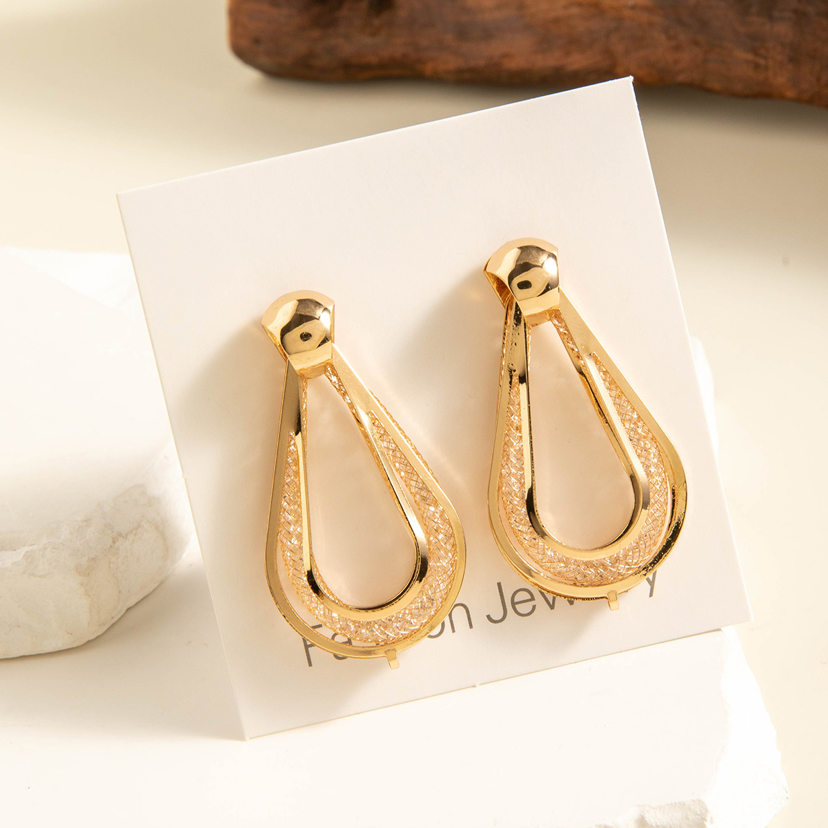 欧美跨境时尚几何设计感褶皱花朵耳环 小众镶珍珠高级感耳环耳饰详情29