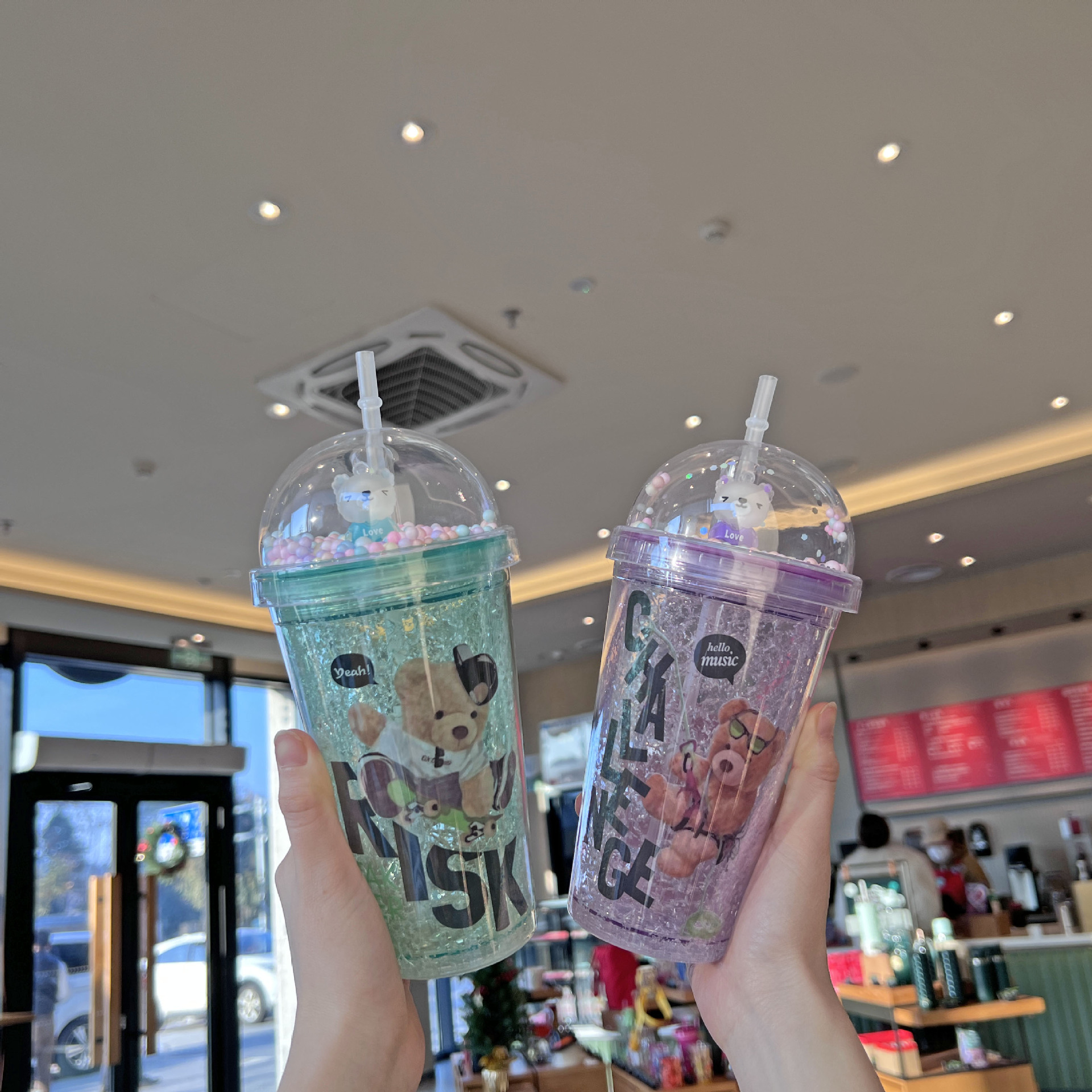 跨境新款卡通小熊杯双层塑料水杯可爱儿童便携高颜值吸管杯碎冰杯详情15