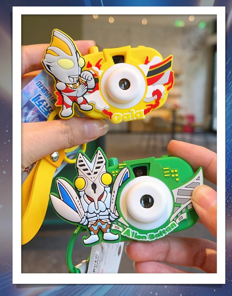 Ultraman projection camera keychain pendant, creative and cute student schoolbag small pendant, car key chain pic 14
