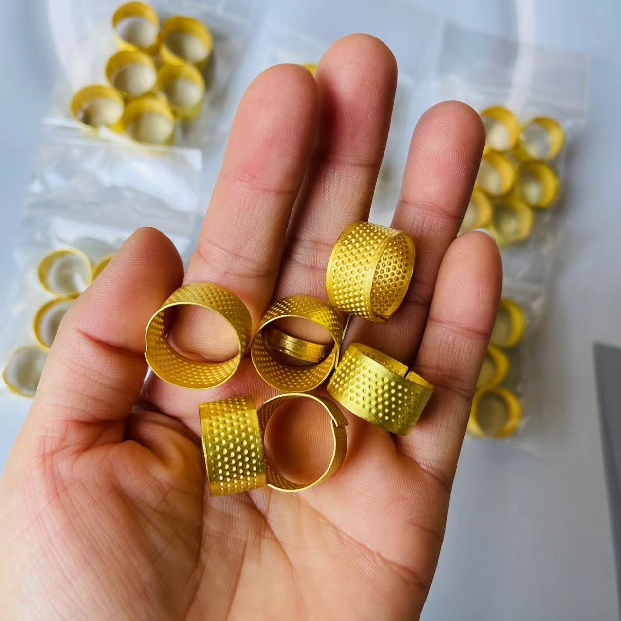 【 Zone 1-6 】6 pieces of thimble, 20 yuan per pack, 2000 yuan per box. Adjustable ring thimble, round finger cots, household handcrafted gold thimble hoops, sewing tools, 1 yuan supply pic 4