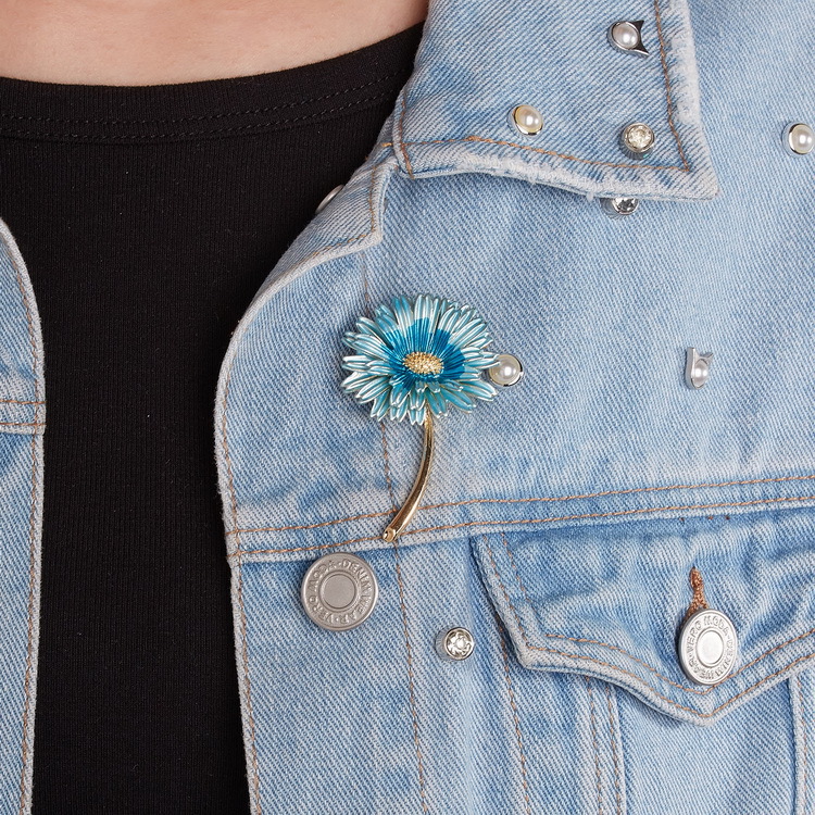 Cross-border best-selling plant series brooches, daisies, sunflowers, lacquered vases, maple leaf flower brooches and brooch accessories pic 27