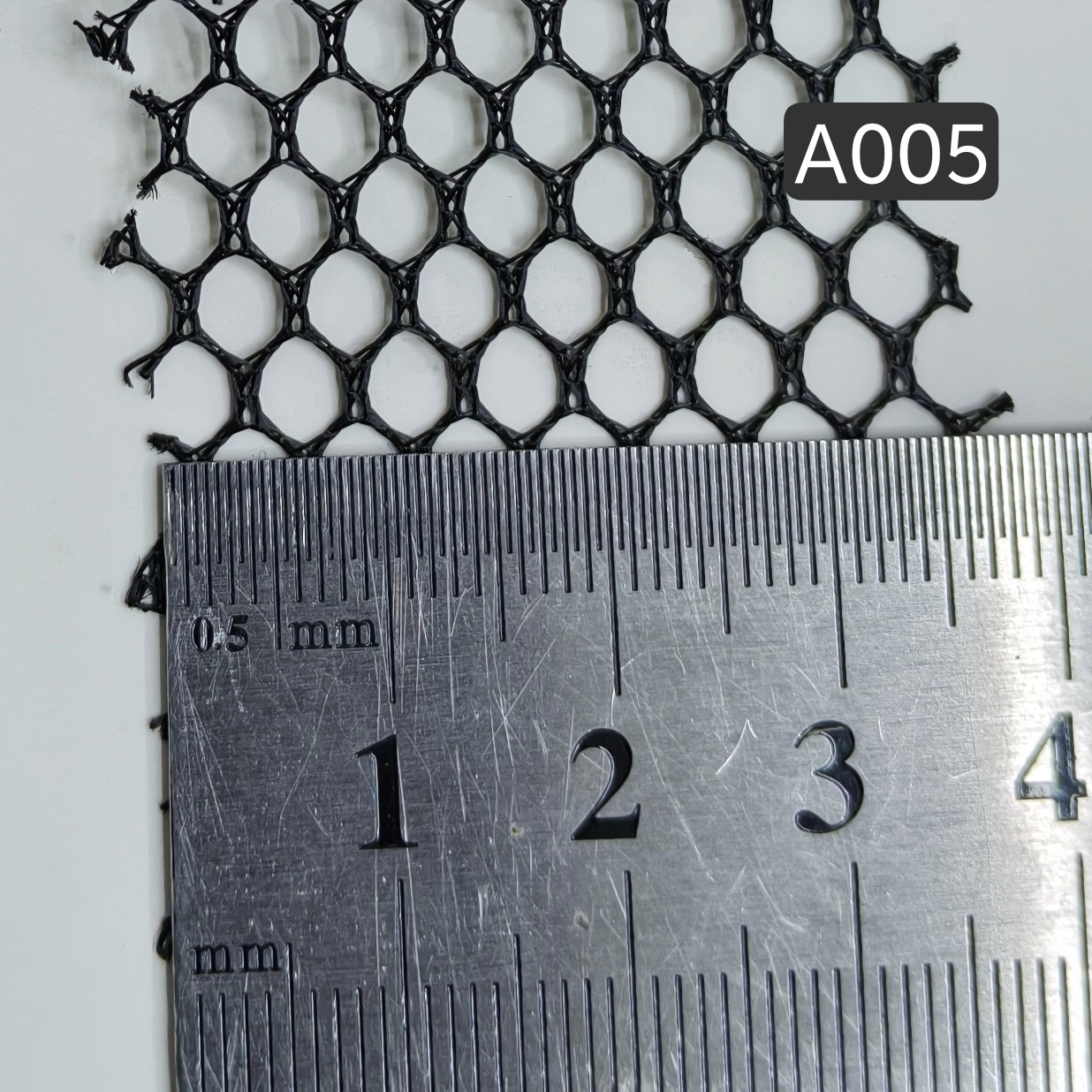 Hexagonal polyester mesh fabric series, tensile, wear-resistant and durable, is available in stock for luggage, shoe materials, handbags, laundry bags, accessories, mesh fabric and Daye luggage materials pic 6