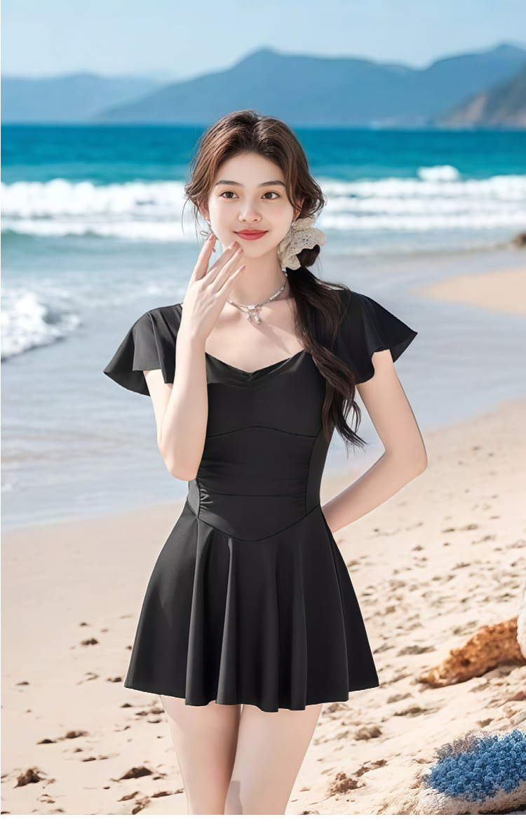 吊带连体泳衣女纯欲风高级感保守显瘦遮肉韩版少女温泉海边游泳衣详情14
