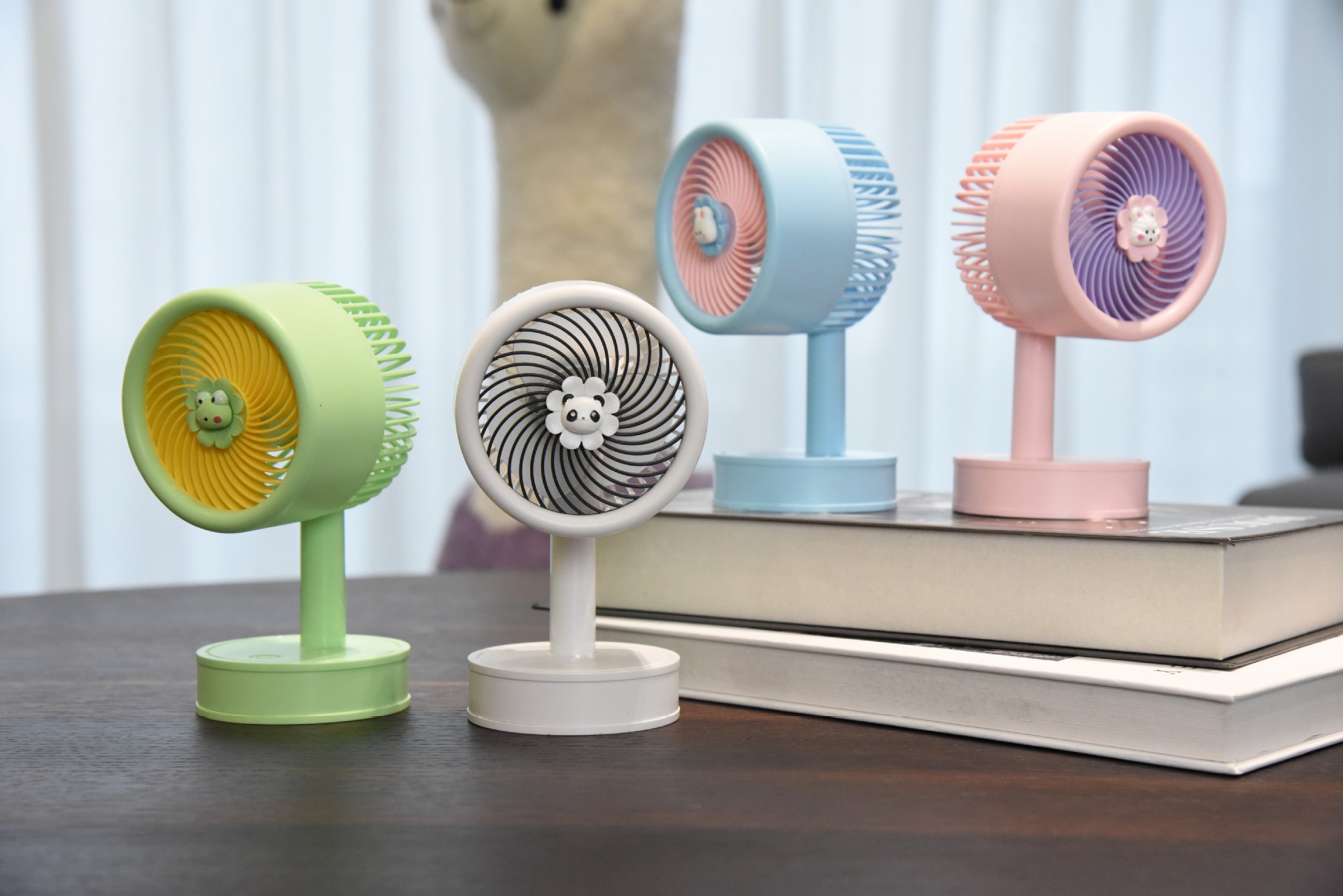 2024新款雅色充电迷你台式风扇批发熊猫家用办公室宿舍礼品印logo详情2