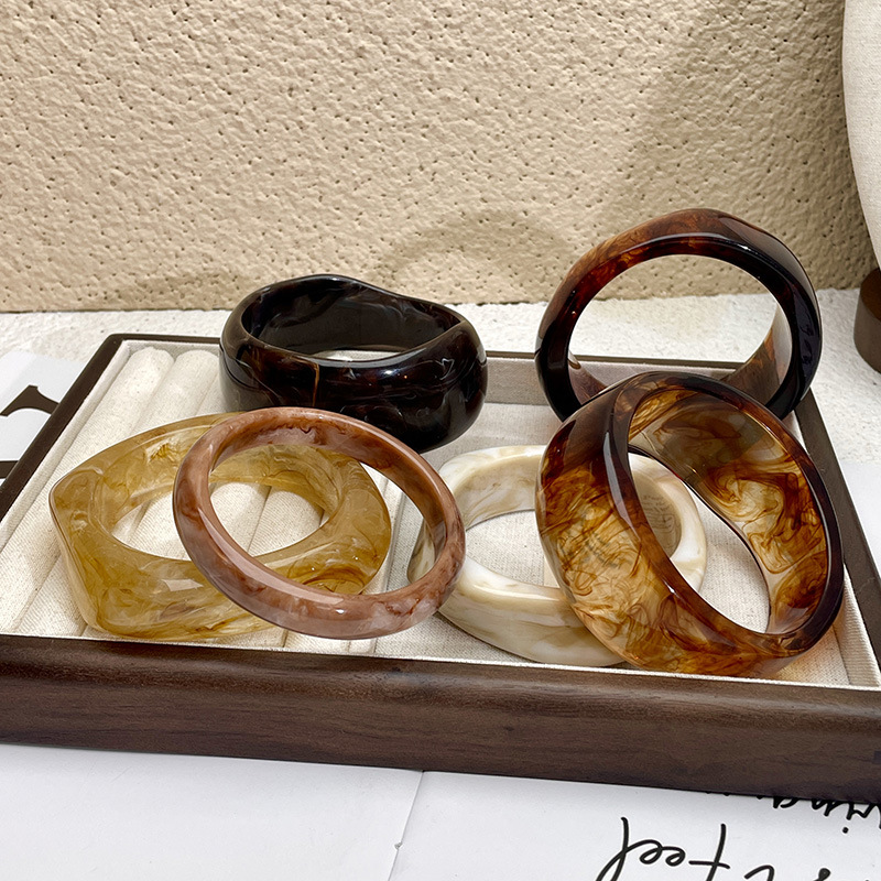 Acetic acid niche irregular acrylic wide-edge bracelet, a retro and high-end vintage bracelet with a unique design for women pic 9
