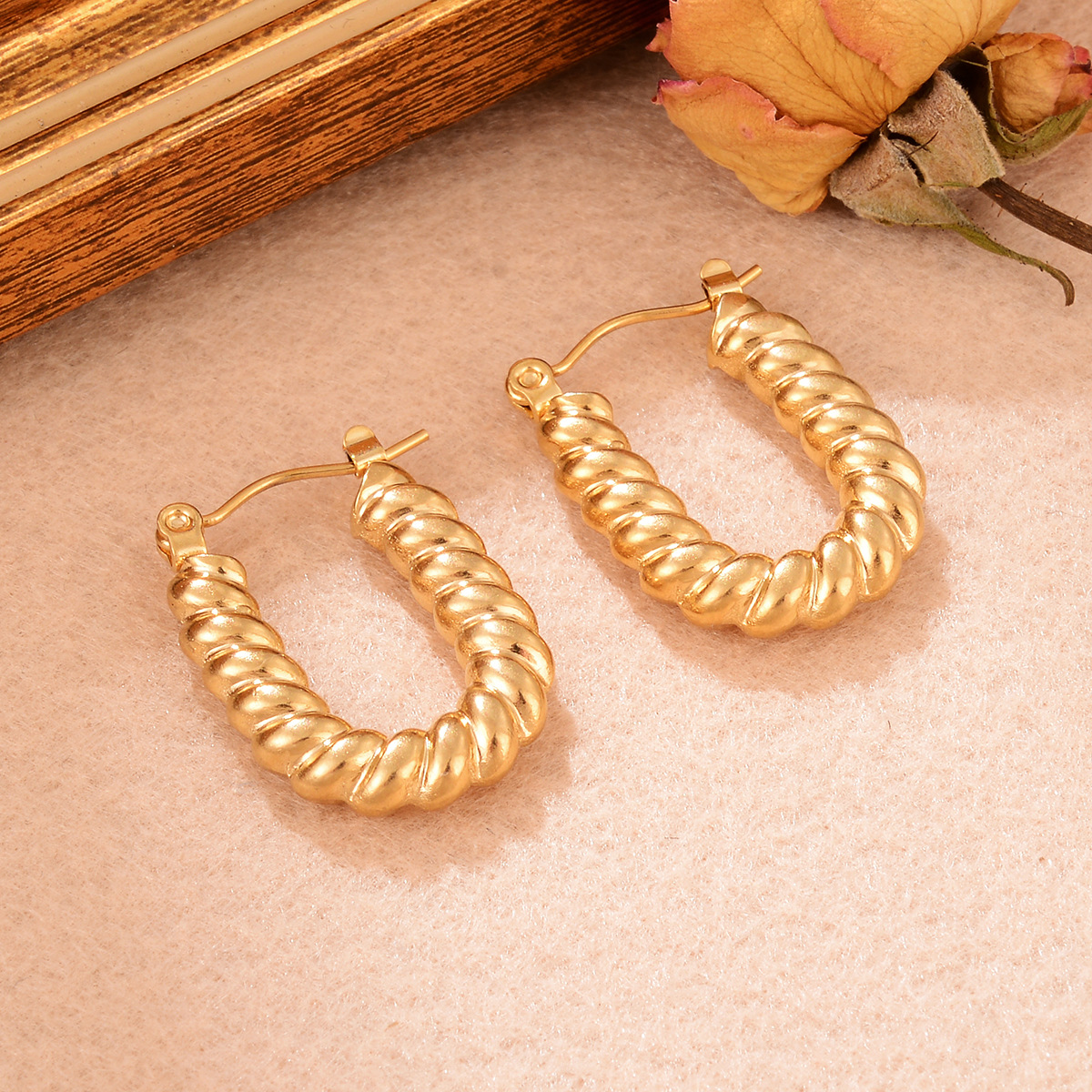 时尚复古简约大气不锈钢小众个性不锈钢纹理时尚扭纹U型耳环批发详情39