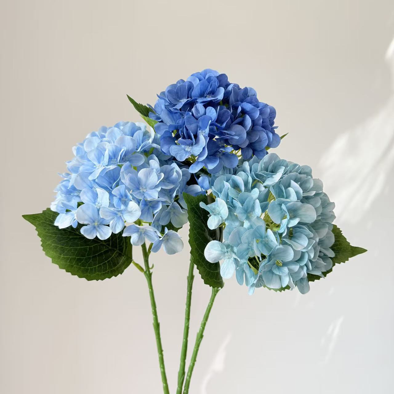 高端仿真绣球花婚庆婚礼布置家居客厅摆件插花装饰假花绣球仿真花详情6