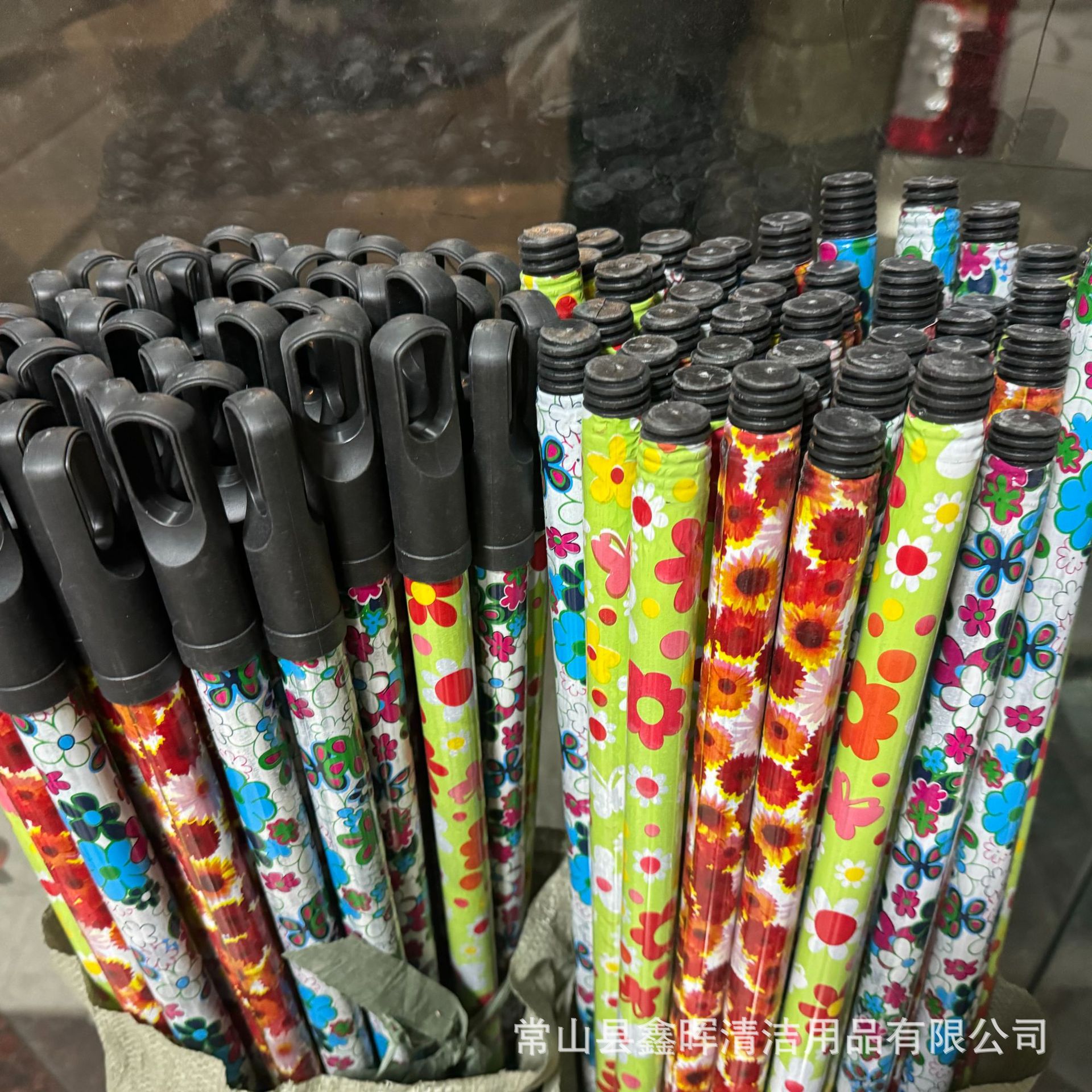 1.2-meter mop handle, wooden broom handle, plastic-coated iron mop handle, round wooden mop accessories factory direct sales pic 3