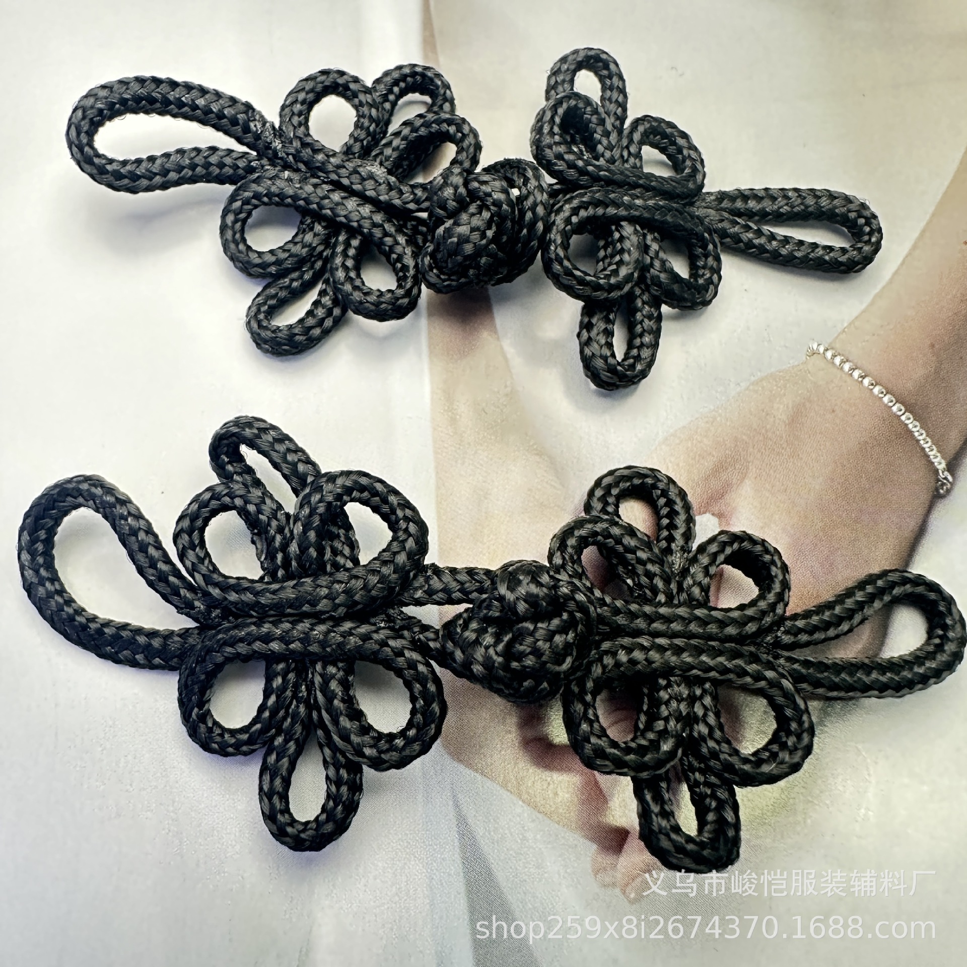 旗袍纽扣蜻蜓扣子手工钉珠珍珠水晶盘扣中式礼服马面裙手工装饰扣详情2