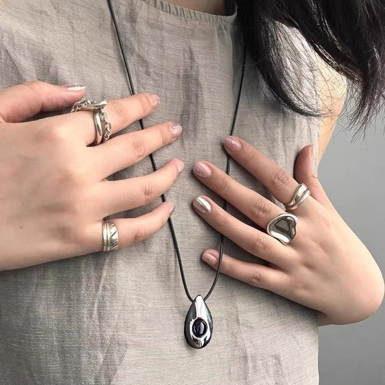 韩国博主同款不规则几何爱心吊坠项链抽拉可调节毛衣链小众时尚详情8