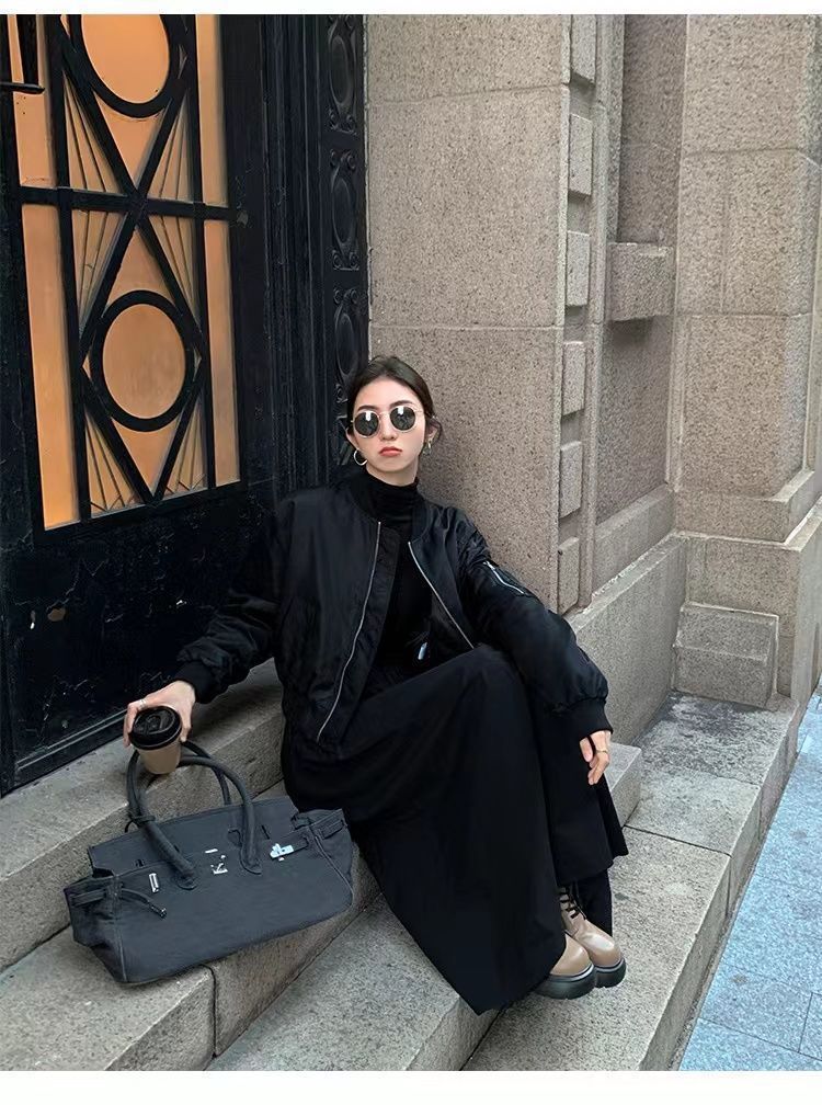 This high-end Hepburn stylish dress is a new Korean style for women in the autumn of 2024. It looks slimming with a knee-length base layer and a long skirt underneath pic 15