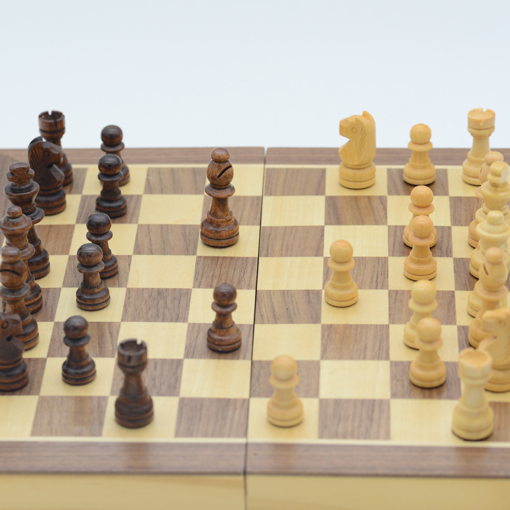 二合一木制国际象棋跳棋磁性折叠便携益智棋牌休闲娱乐传统桌游详情7