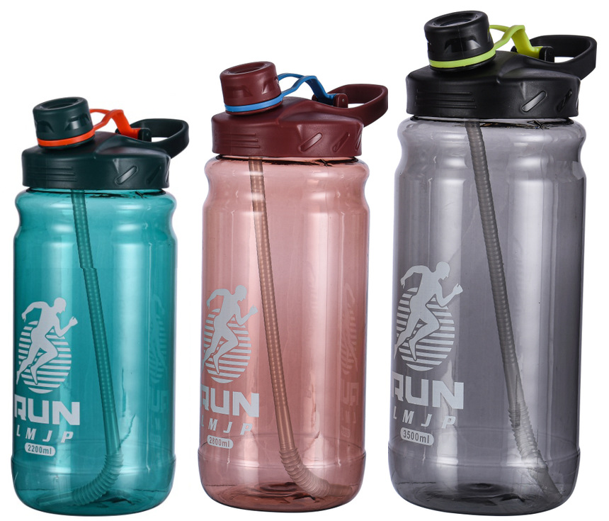Outdoor large-capacity portable hand-held sports water bottle, plastic high-temperature resistant water cup with straw, portable cup, space cup pic 1