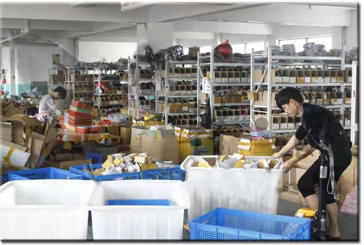 轻奢翅膀珍珠胸针简约高级感个性满钻别针配饰ins气质设计感衣饰详情8