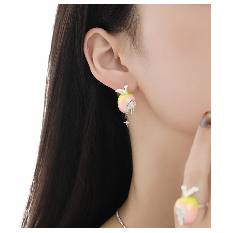 【 Customized 】 The soft-boiled apple series earrings feature a sweet and cool design for women, exuding an exquisite and high-end vibe, and are fashionable and stylish pic 7
