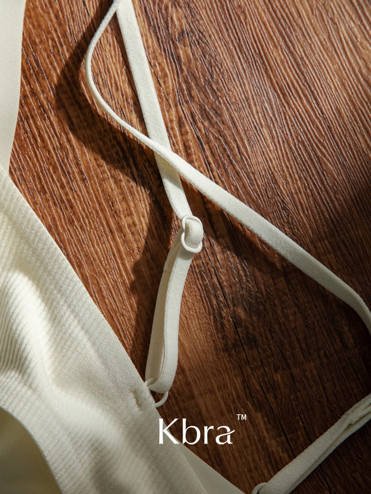 The frameless French deep V nude triangular cup bra for women, anti-sagging and beautiful back, gathers together. The summer thin bra is light and airy pic 9