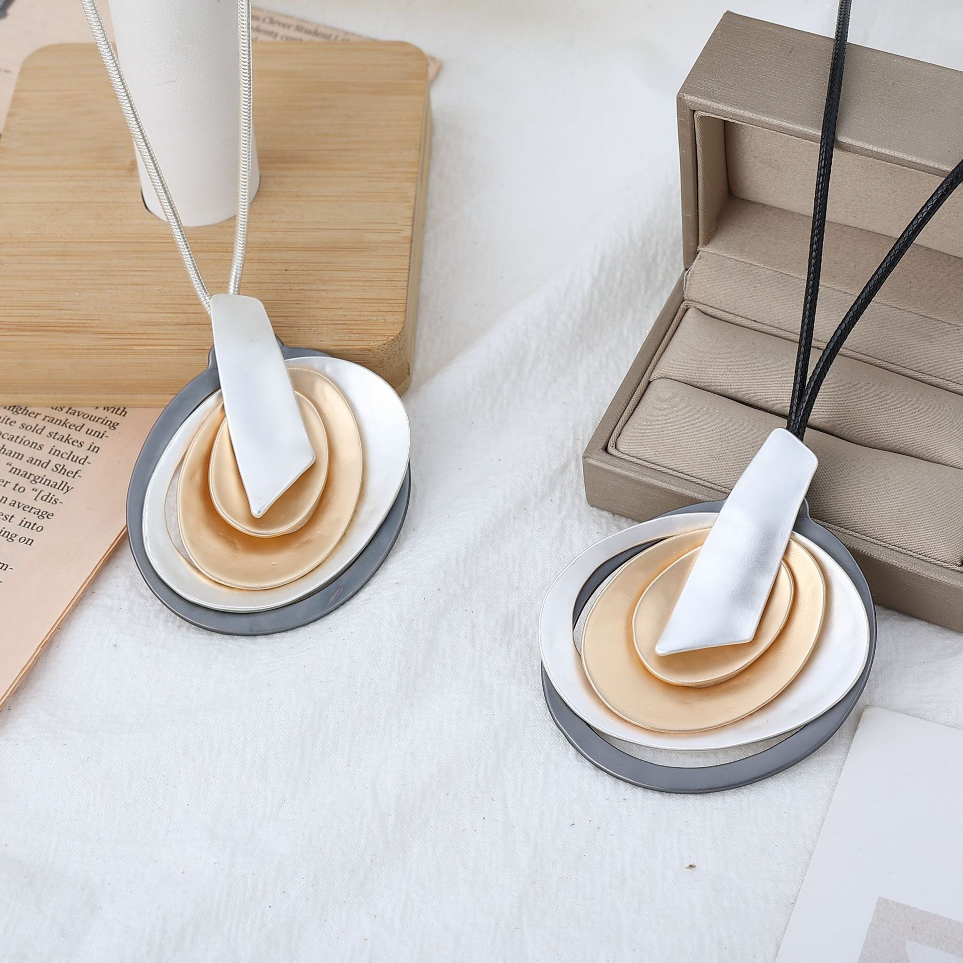 欧美金属项链亚马逊爆款跨境复古简约ins吊坠长款时尚女士毛衣链详情14