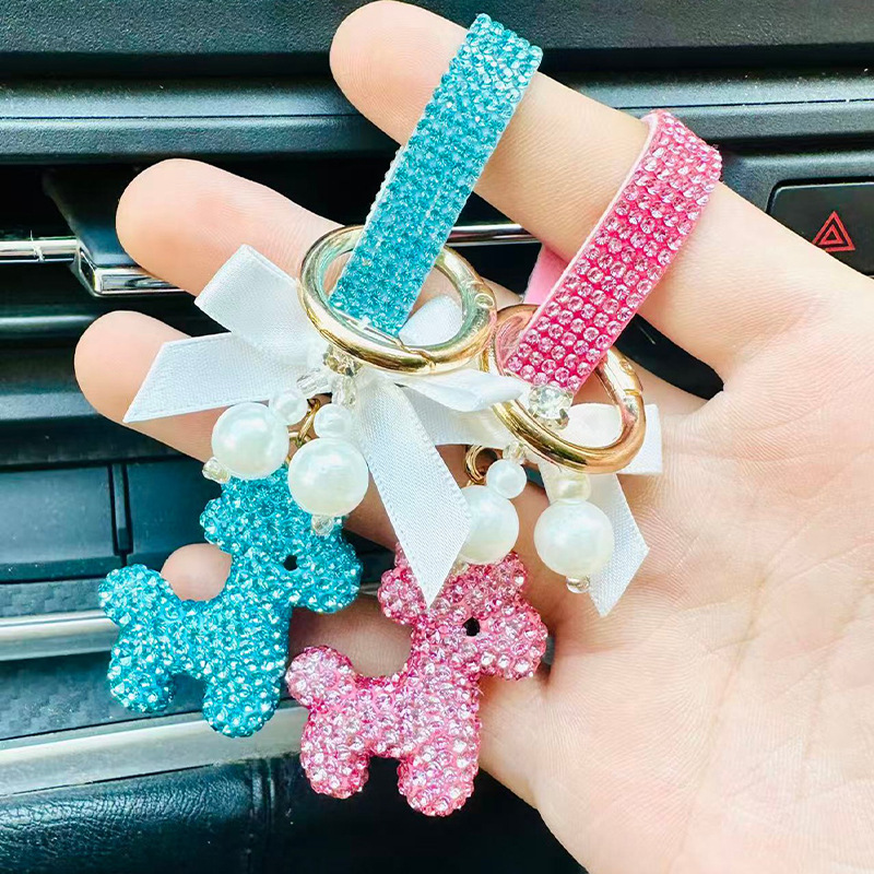 可爱卡通小鹿镶钻钥匙挂件满钻蝴蝶结包包挂饰珍珠装饰衣架百搭配件详情2