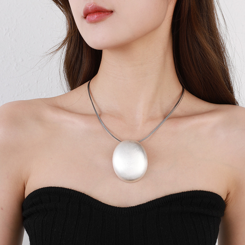 新款跨境专供欧美百搭时尚流行项链几何短链拉丝女式椭圆珠宝首饰详情10