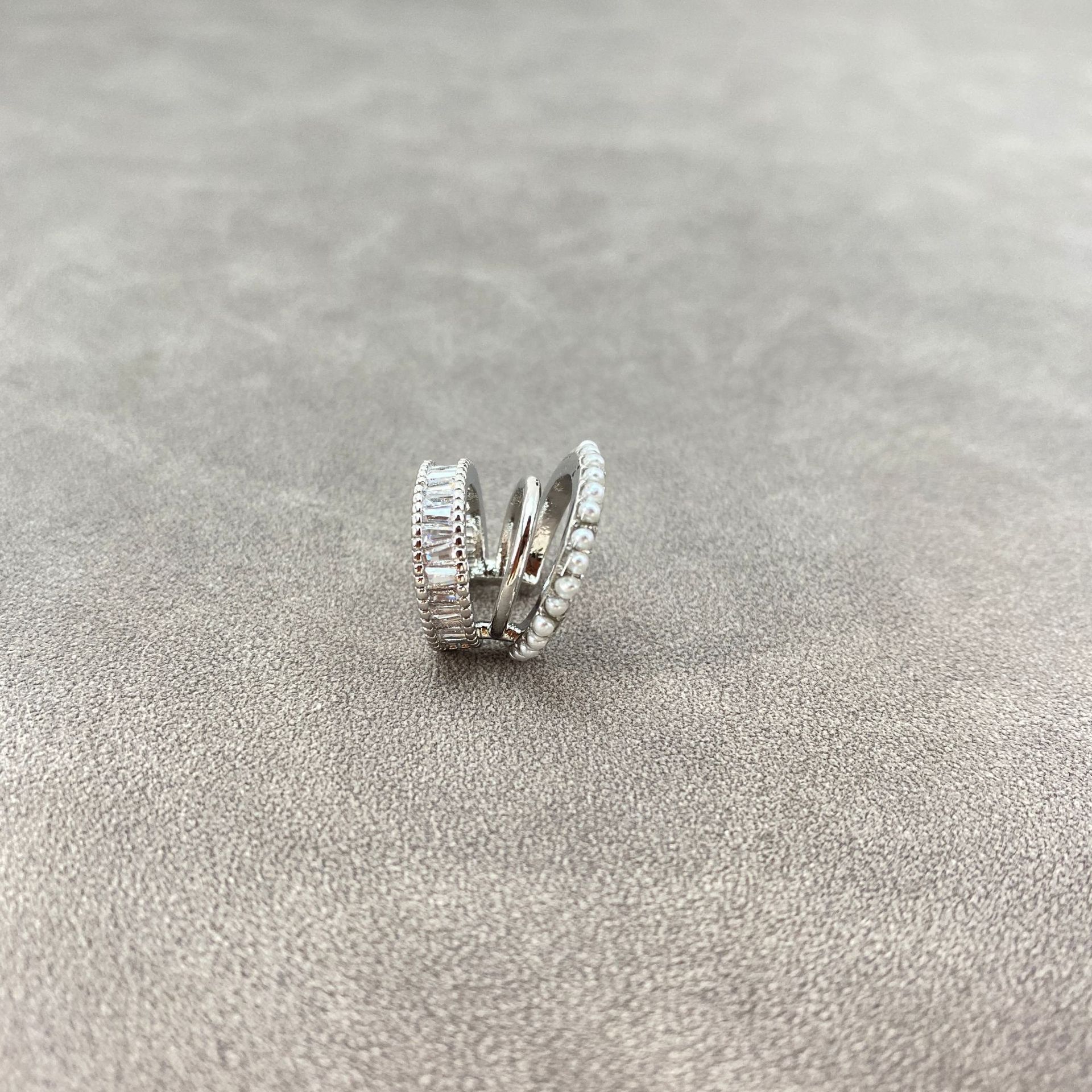 无耳洞多层珍珠锆石耳骨夹款轻奢饰品个性迷你气质小众设计师耳环详情12