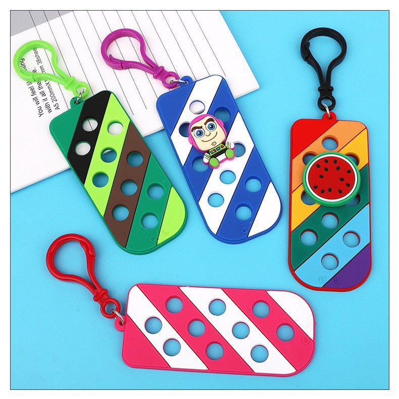 创意卡通洞洞板钥匙扣  DIY配件挂件 网红diy饰品手工配件包包挂详情1