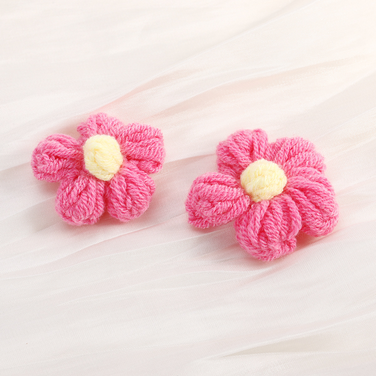 Cute handmade choux pastry, cotton, wool, thread, flower diy accessories, corsages, clothing accessories, bag pendants materials pic 14