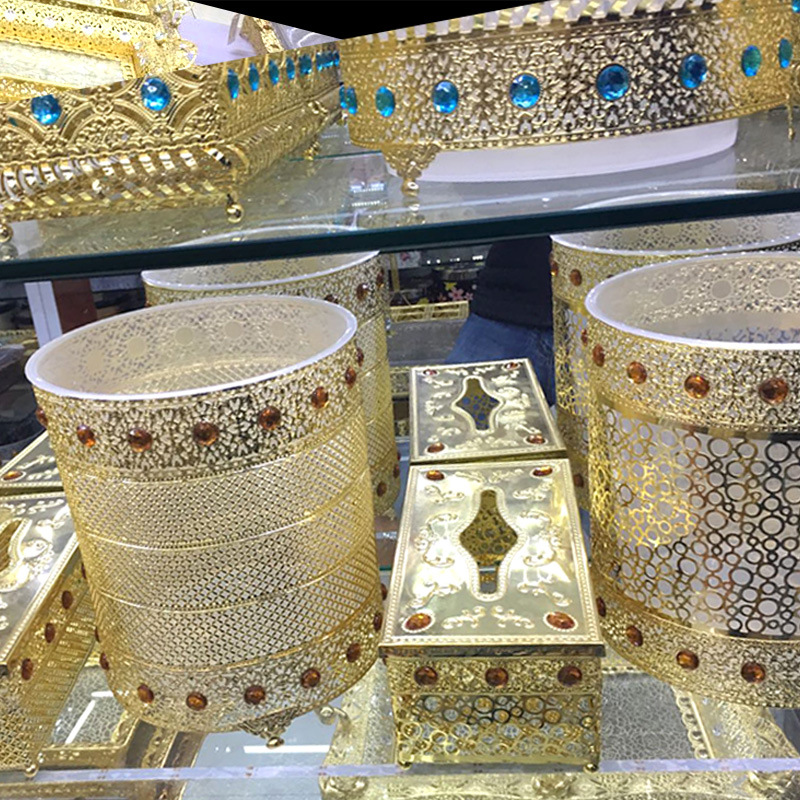塑料垃圾桶