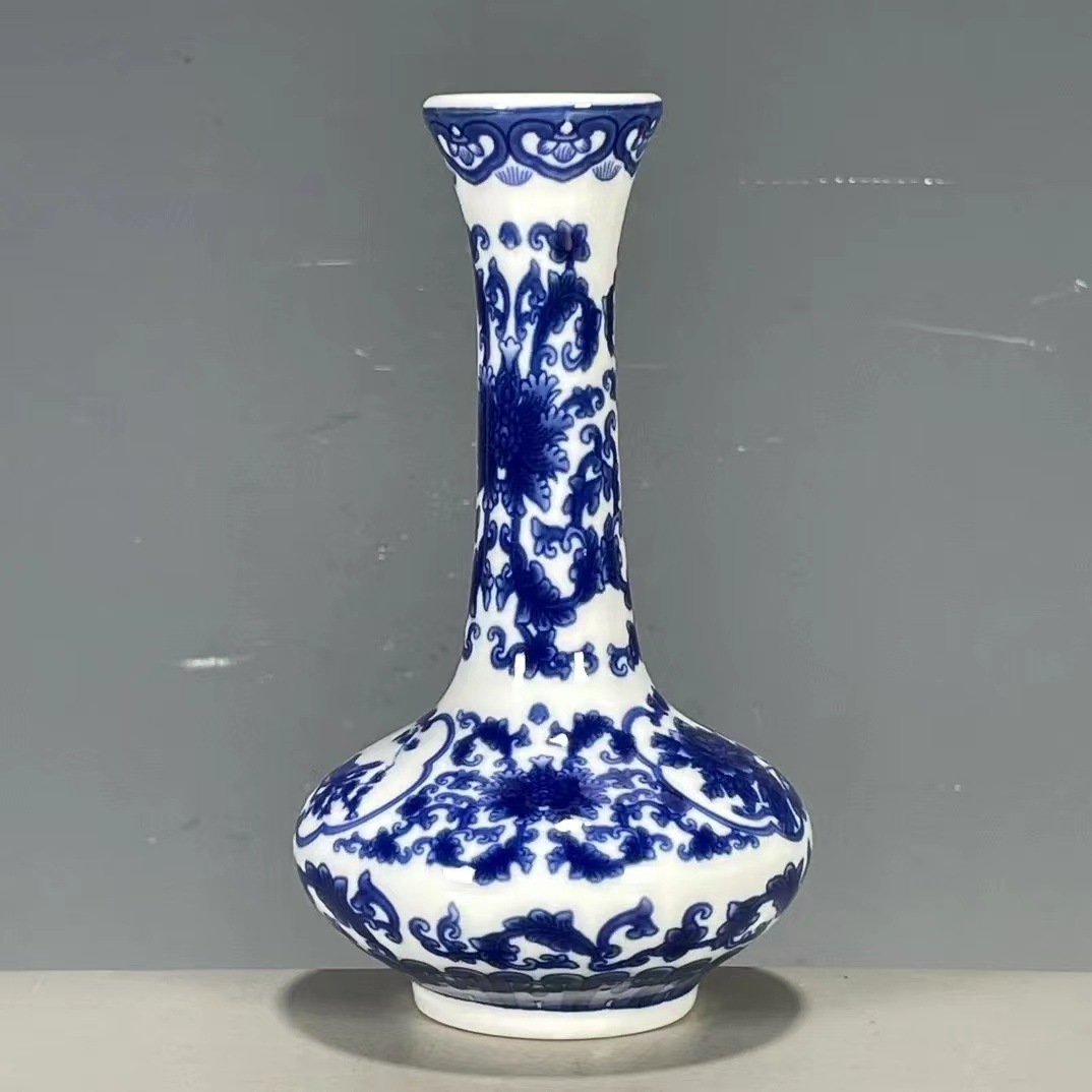 青花瓷迷你花瓶陶瓷摆件中式花瓶景德镇花瓶批发陶瓷插花小花瓶器详情7