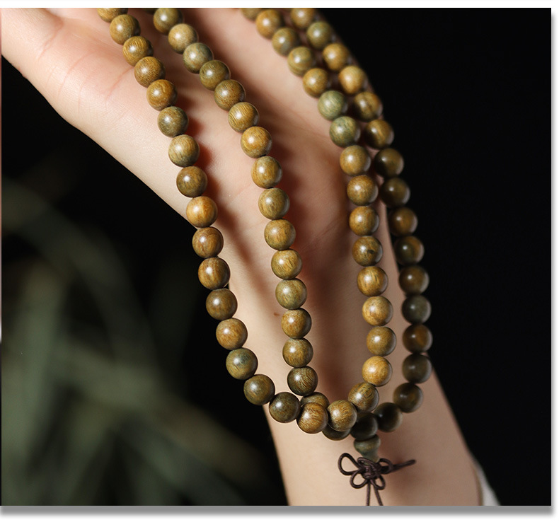 Natural green sandalwood 108-bead Buddhist prayer beads bracelet for men and women, 0.8 bracelet, ethnic ancient style, hand-held pic 11