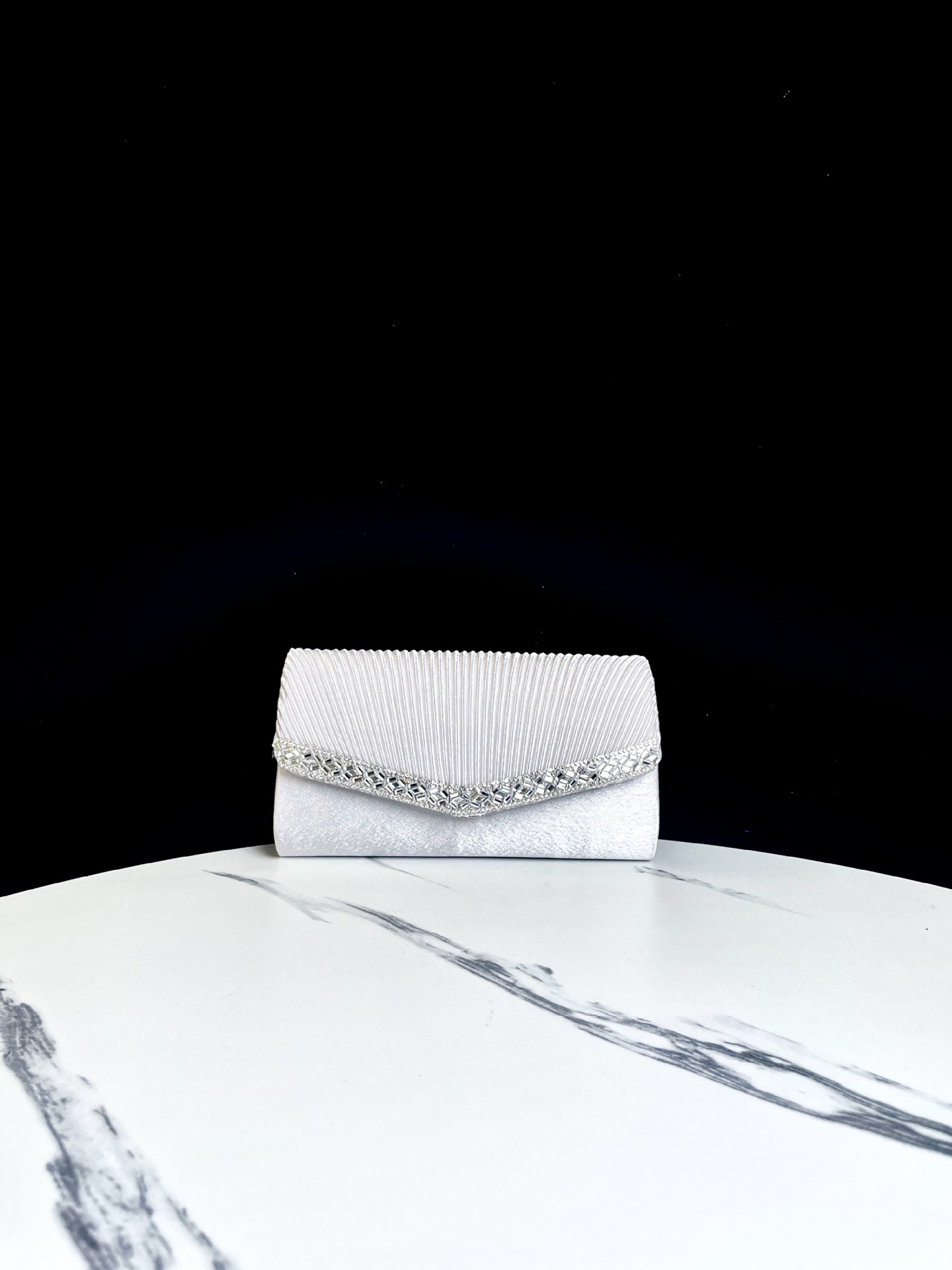 新款跨境外贸水钻手拿包晚宴包名媛手包镶钻宴会包派对女包单肩包详情2