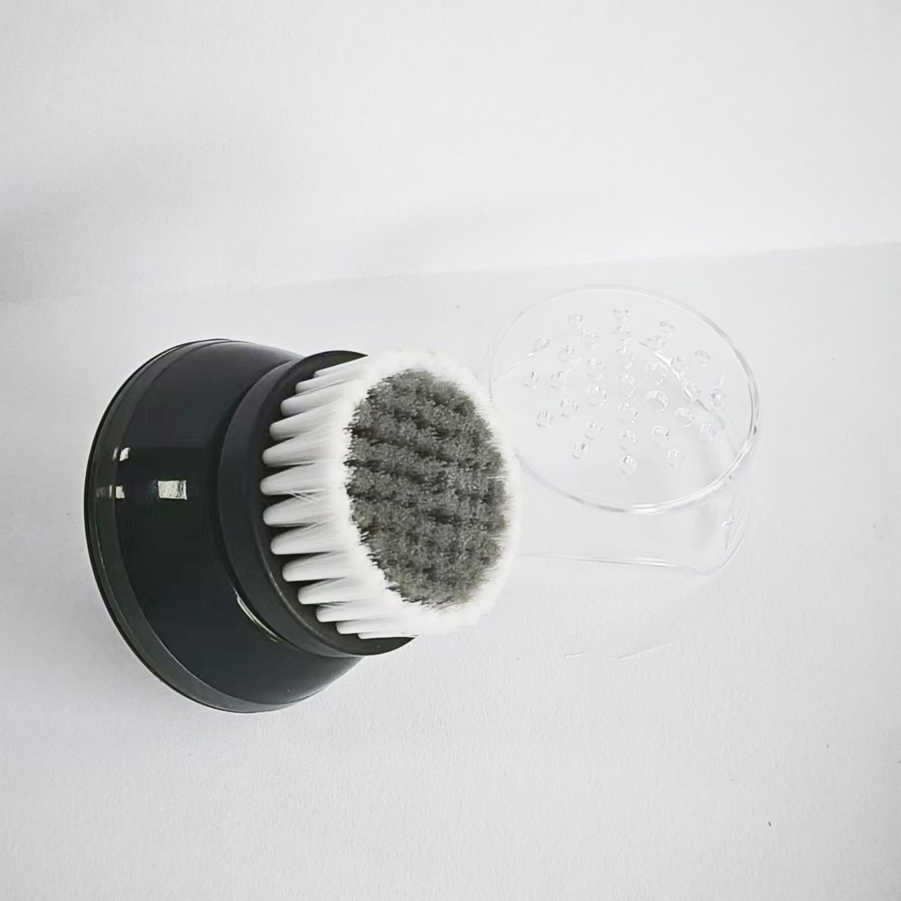 男士全身水洗智能充电刮胡刀三刀头电动剃须刀家用便携胡须刀详情16