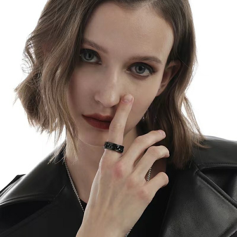 亚马逊爆款情侣套装钛钢戒指嘻哈赛博朋克风旋转指环希音新款饰品详情3