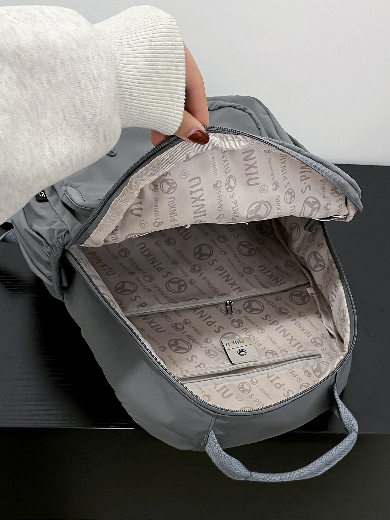 现货外贸跨境大容量轻便多隔层女士休闲百搭防泼水学生双肩包学生详情44