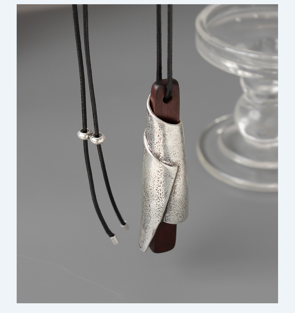 冬季圆管镶木项链复古高级感简约做旧长款简约可调节哨子型毛衣链详情7