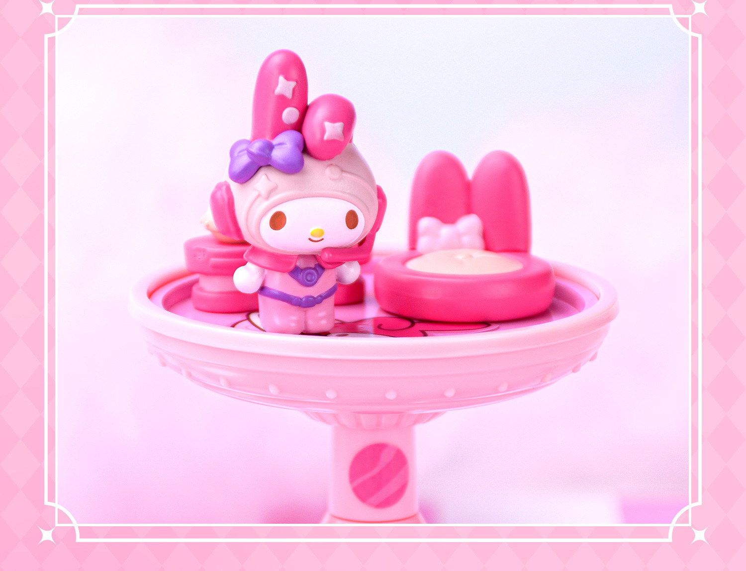 The official Sanrio family Dream Territory series blind box features a cute KT cat-themed decorative nest pic 11