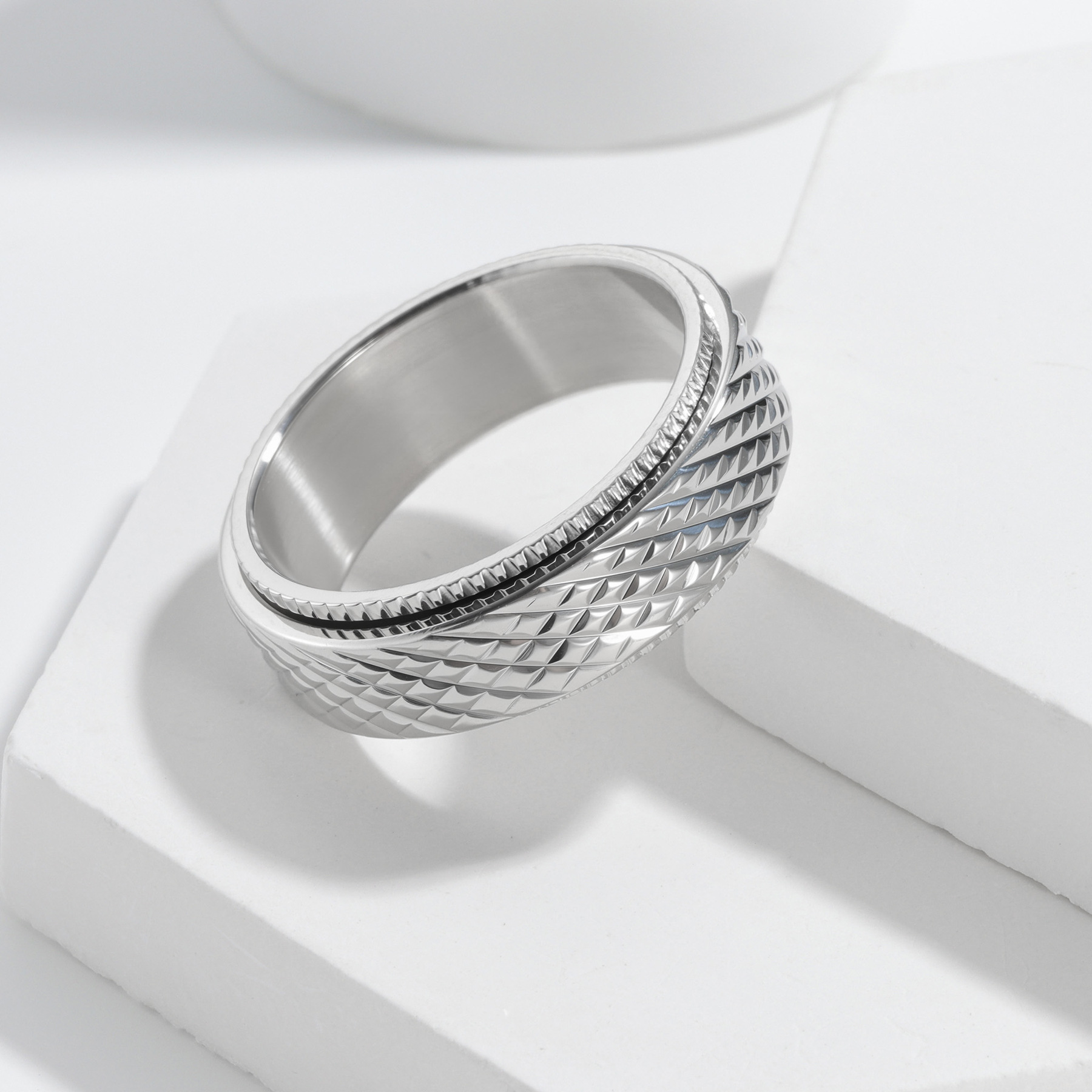 Cross-border personalized and fashionable titanium steel jewelry punk style 8mm patchwork mesh pattern rotatable vacuum titanium steel ring pic 5