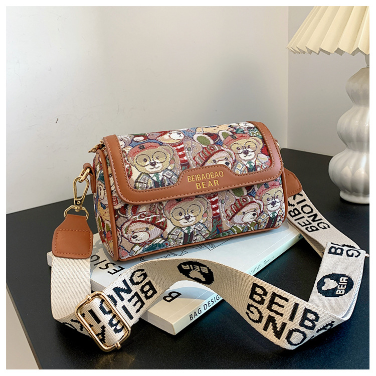 北包包源头工厂小众设计原创卡通小熊包潮时尚斜挎包单肩女包详情25