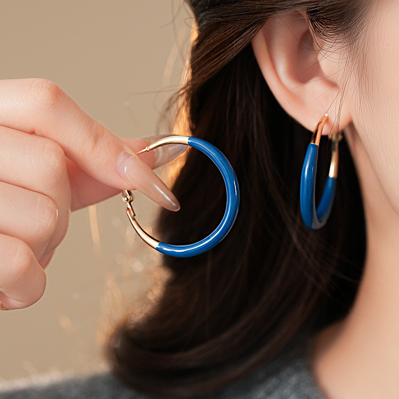 银针跨境蓝色滴油圆形耳环时尚潮流欧美风耳圈夸张设计感耳饰批发详情2