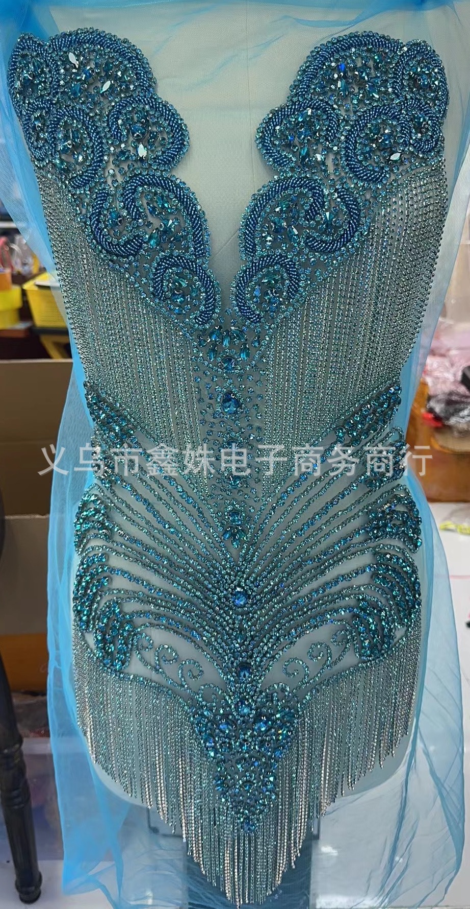 Fringed high-end light luxury wedding dresses and evening gowns, hand-beaded glass decals, DIY clothing accessories pic 9
