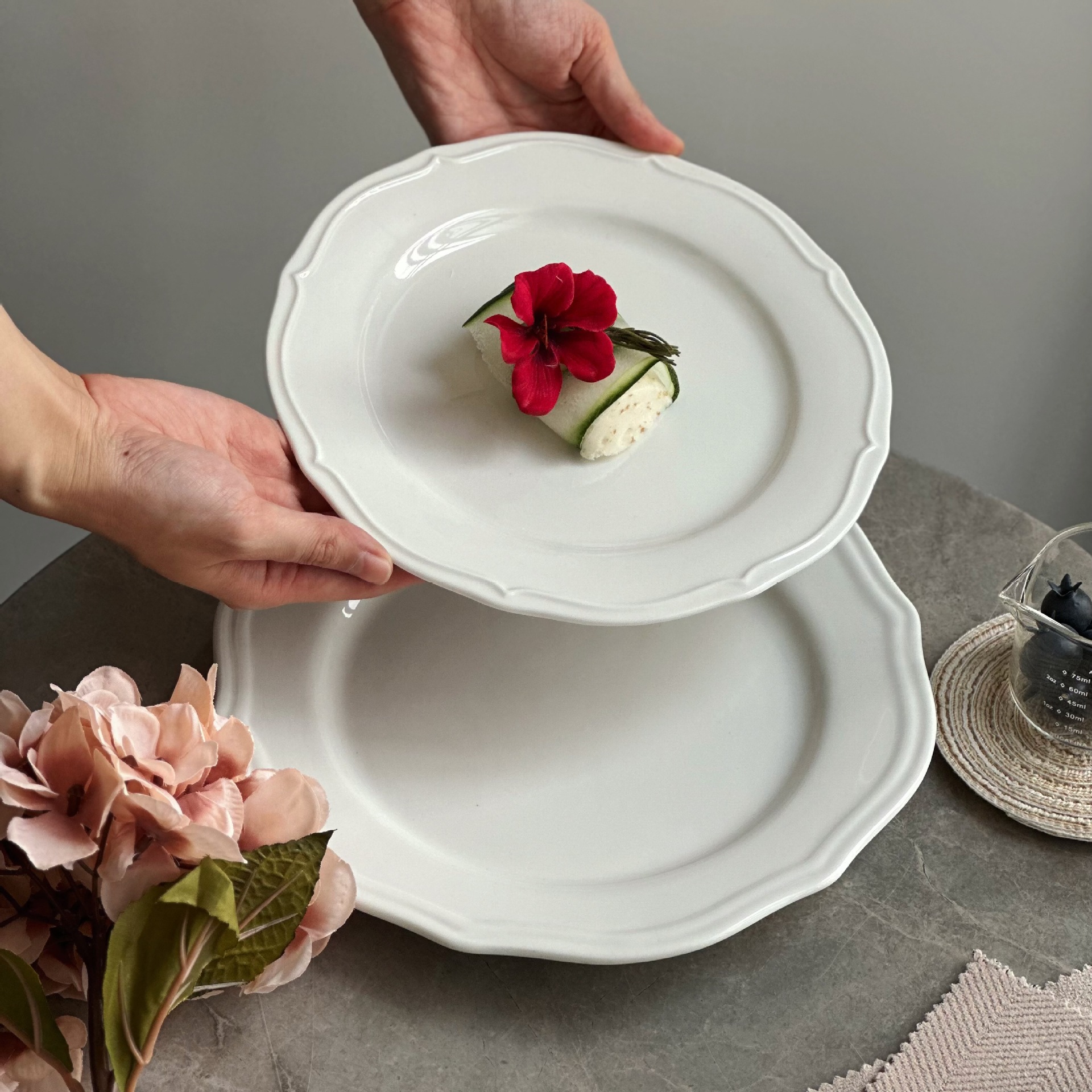 法式欧式复古花边浮雕纯白陶瓷盘子ins风高级感甜品盘早餐点心盘详情8