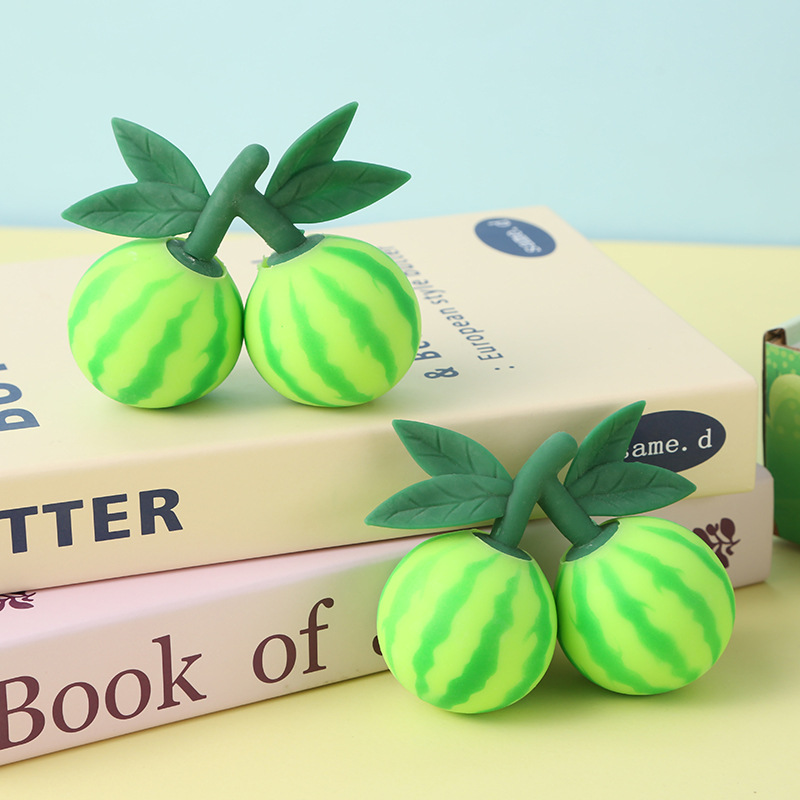 创意西瓜捏捏乐解压玩具仿真水果捏捏玩偶摆件批发办公室解压神器详情3