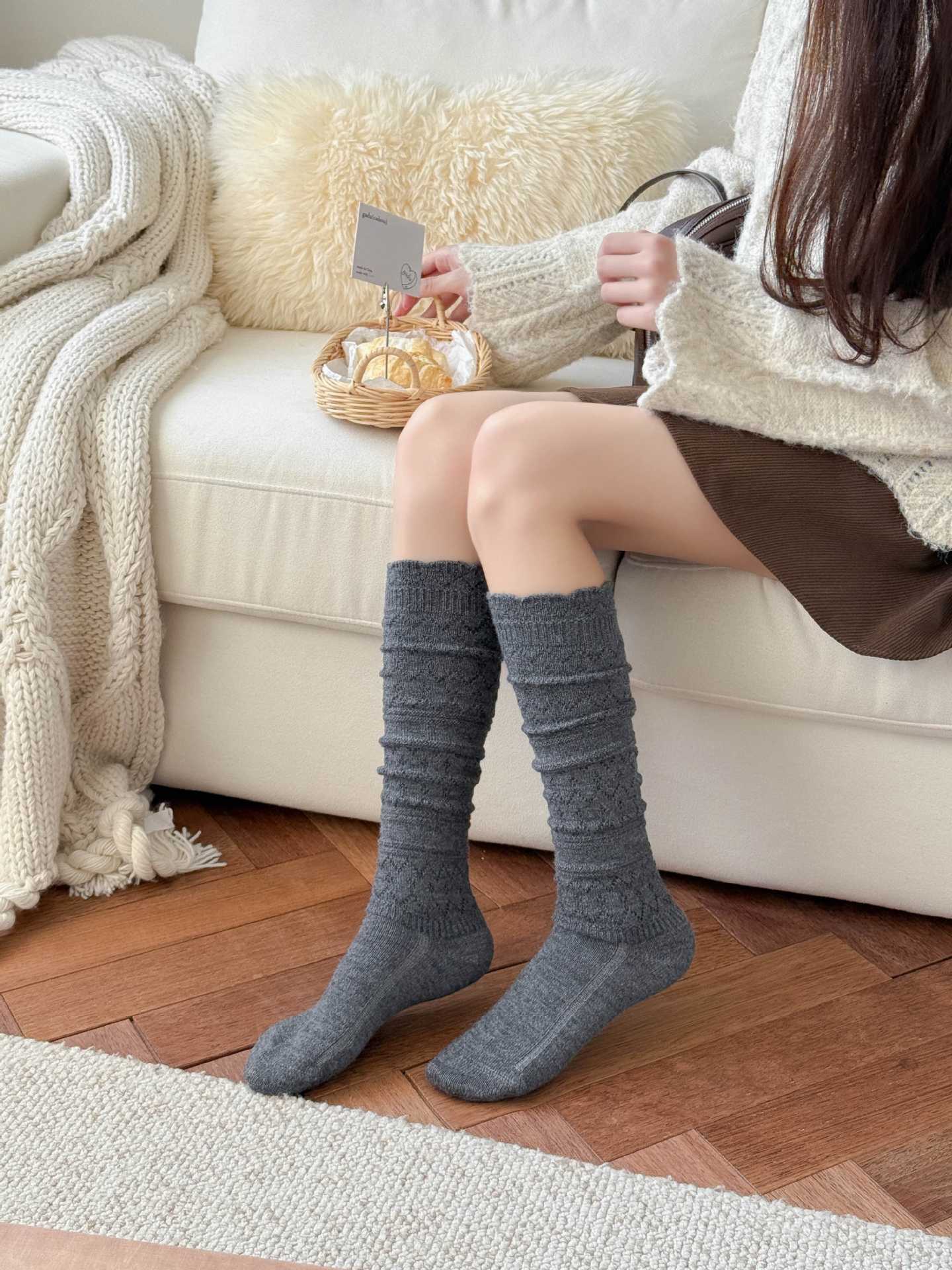Japanese-style retro cut-out wool calf socks for women, mid-calf pile socks, warm autumn and winter with boots, long calf socks, boots and socks pic 7