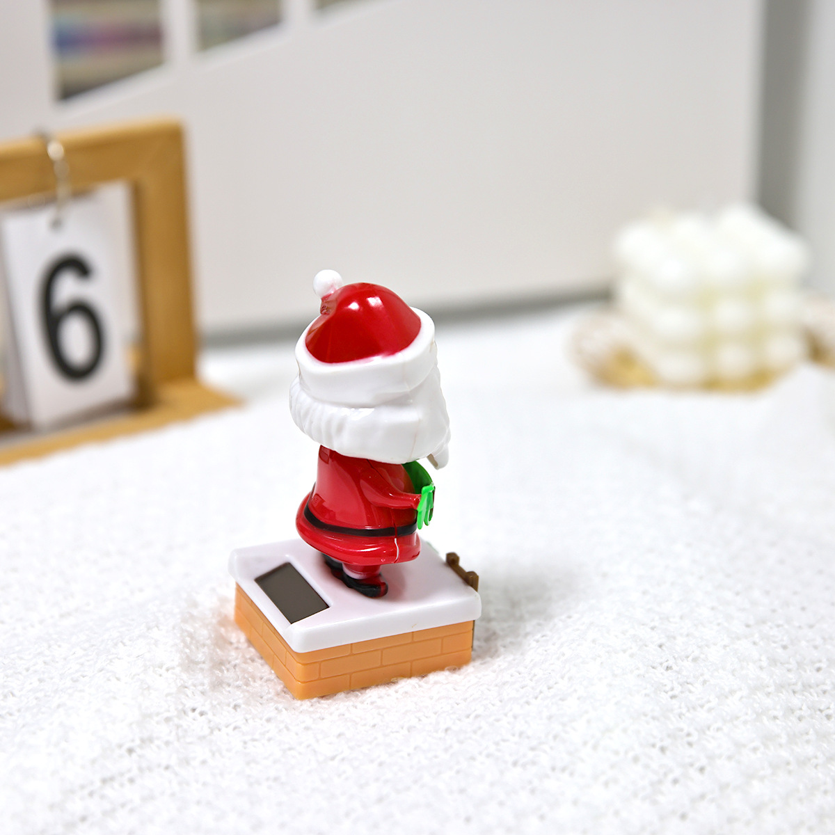 Cross-border new product Santa Claus HOHOHO green banner solar automatic rocker is available for wholesale and consignment pic 10