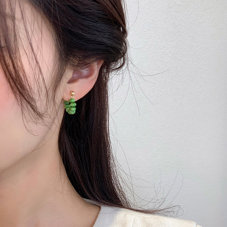 清新甜美风牛油果绿耳钉新款潮流耳饰女小众春夏百搭串珠耳针饰品详情6