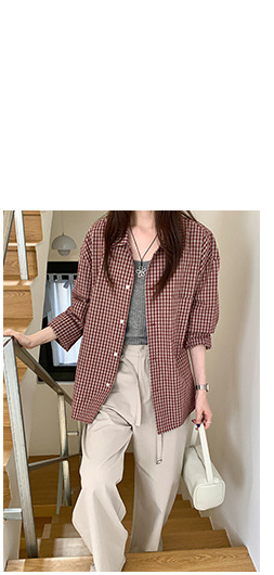 Retro striped long-sleeved knitted sweater for women in autumn 2025, a new Korean-style design with a versatile round neck casual top pic 3