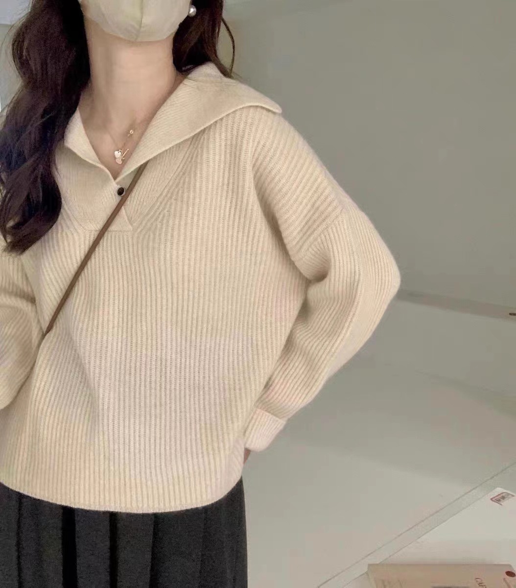 2024翻领浣熊绒设计感坑条毛衣女秋冬宽松慵懒风温柔针织上衣详情3