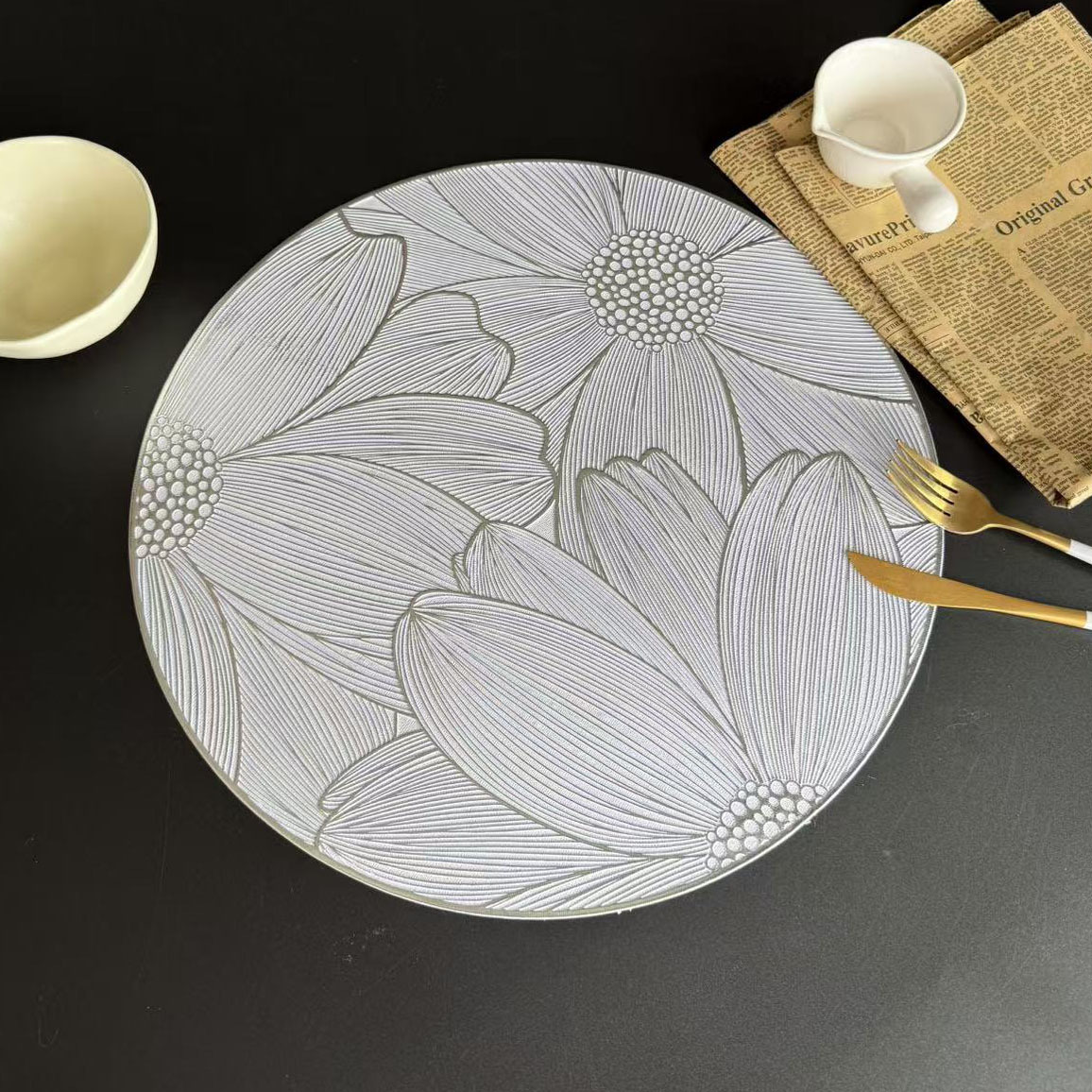 厂家销售欧式跨境PVC烫金桌垫新款轻奢感优雅装饰桌垫防烫隔热垫详情3