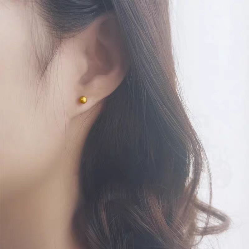 Vietnamese sand-gold frosted bean stud earrings for women are small, elegant, fashionable and versatile. They are smooth bean stud earrings for nourishing ear holes pic 1