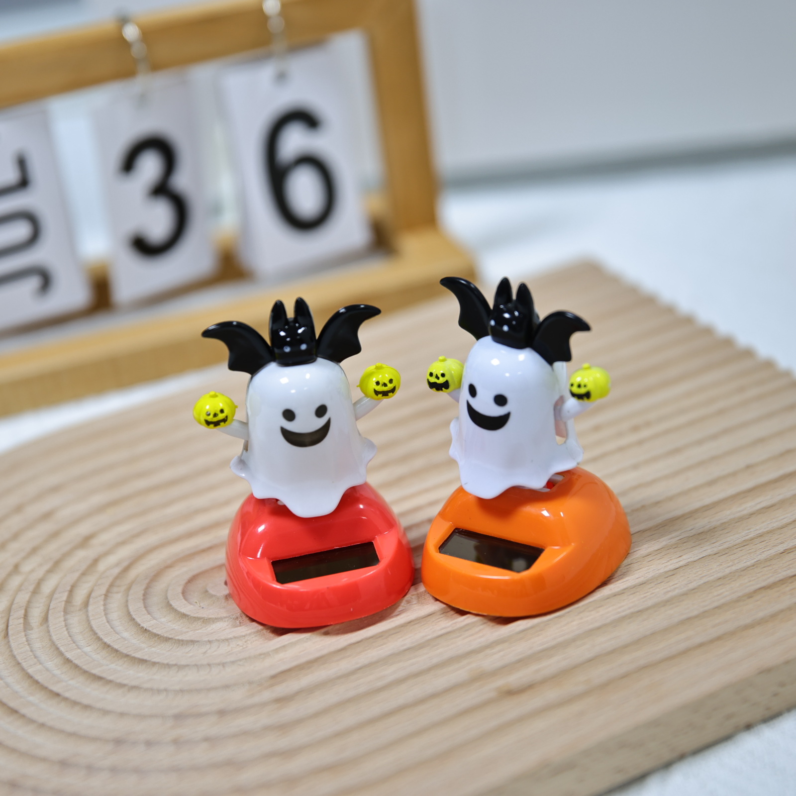 Factory direct sales of Halloween ghost car solar figurines, solar rocker, ghost Festival ghost figurines pic 2