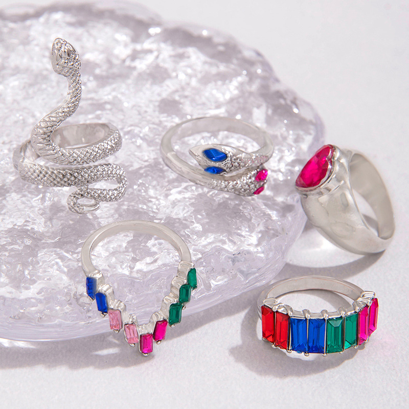 欧美流行饰品戒指手饰 蛇形爱心仿绿宝石镶钻ins风五件套戒指女详情37
